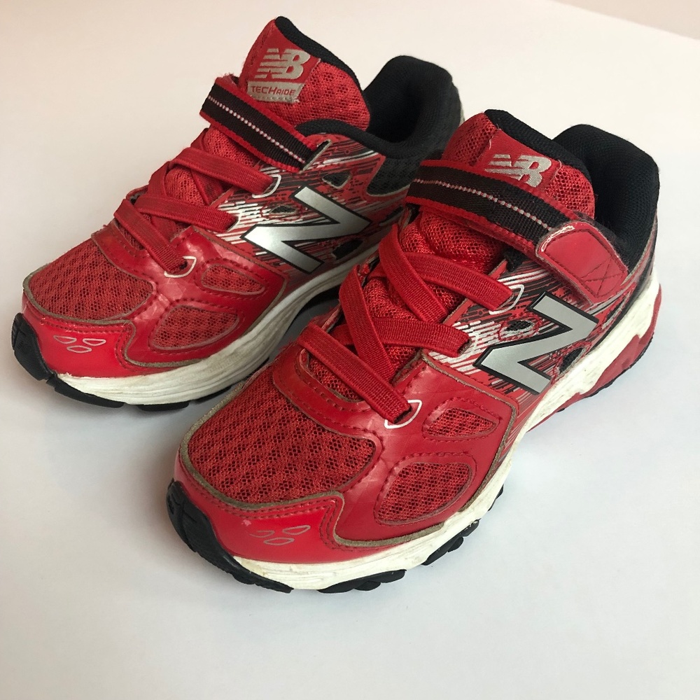 New Balance Kids Red Black Tech Ride 680v3 Sneakers